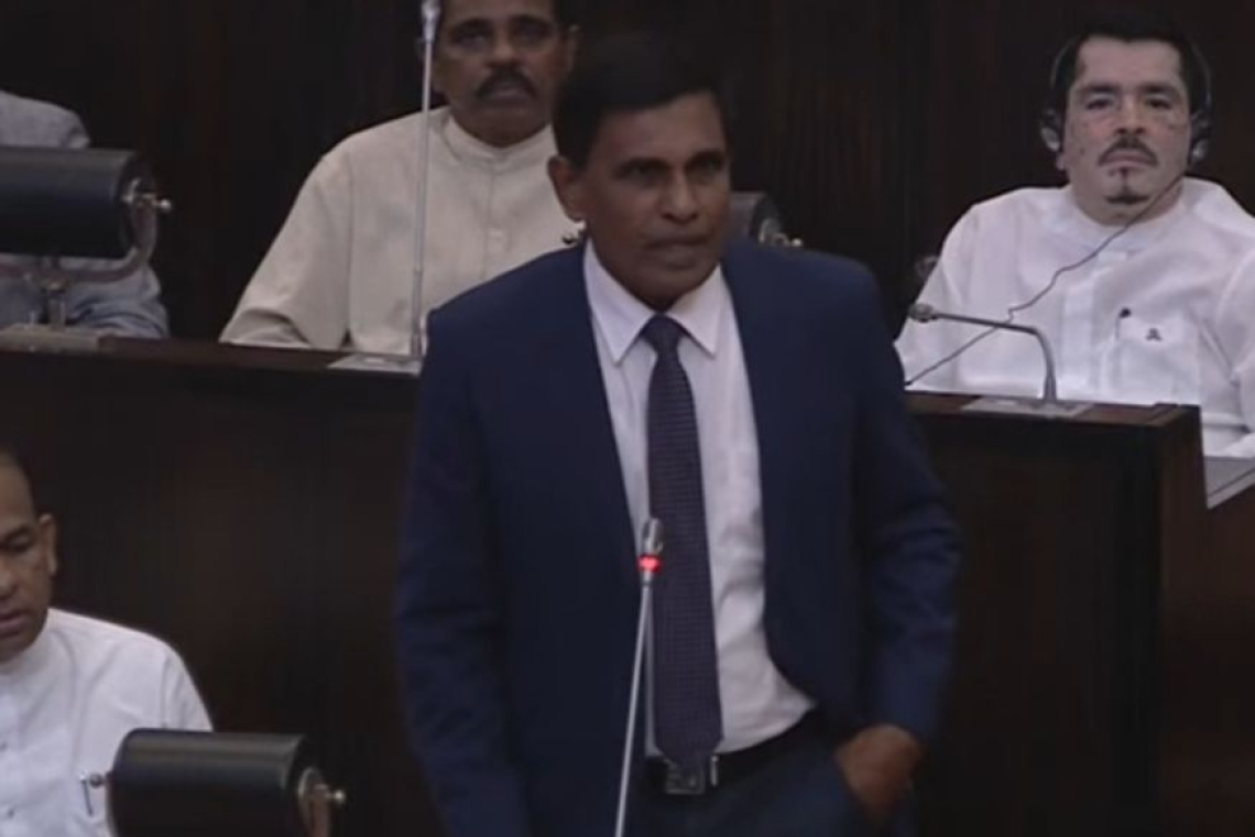 අකුරේගොඩ ද්විත්ව ඝාතනය ගැන මහජන ආරක්ෂක ඇමතිගෙන් ප්‍රකාශයක්